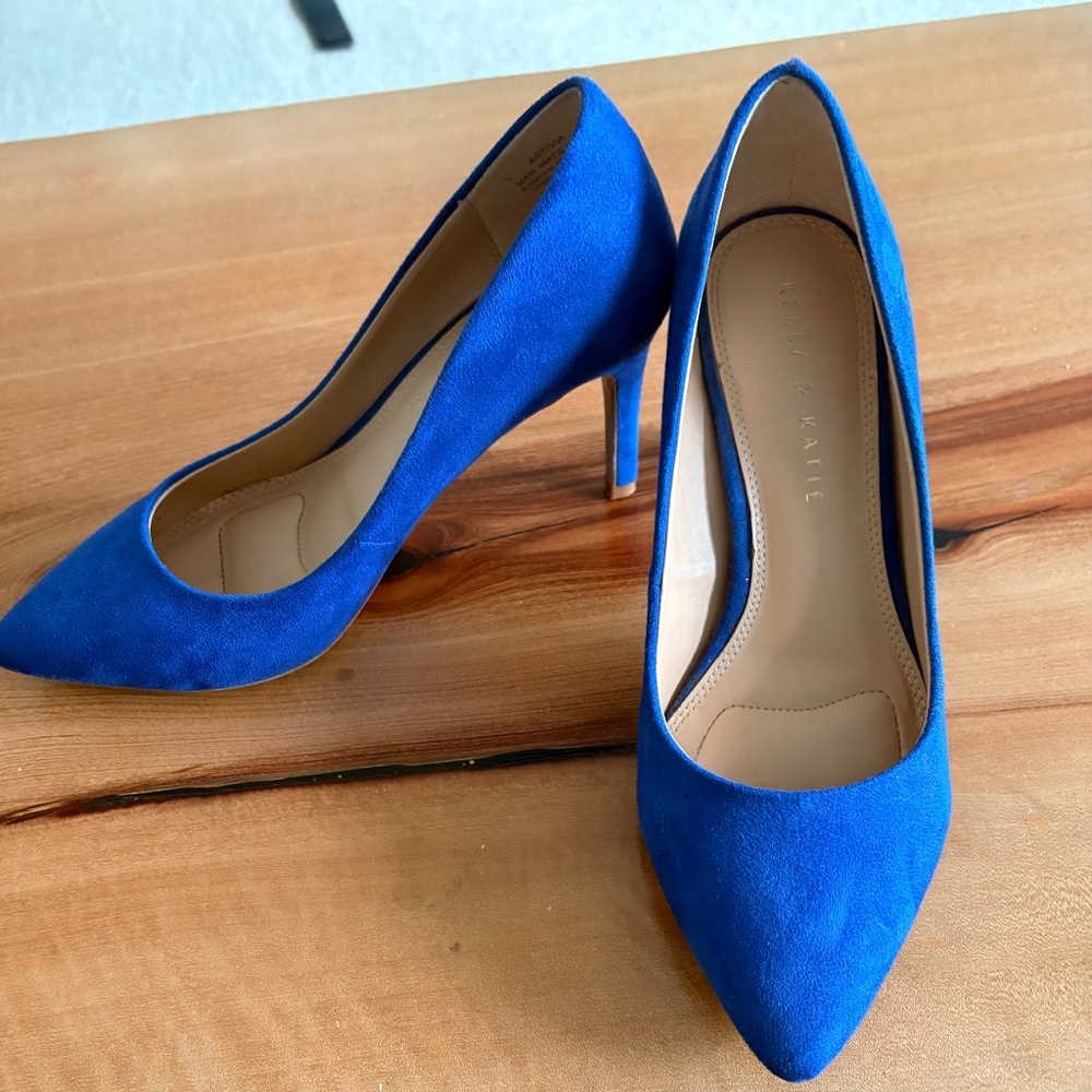 Kelly & Katie Blue Suede Pointed Toe Heels Pumps